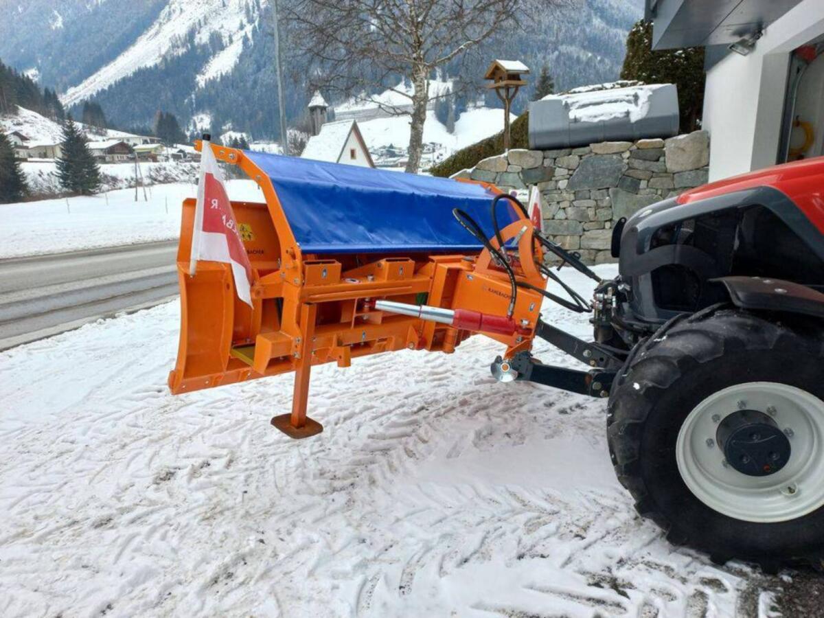 Kahlbacher Schneepflug HES 250 1