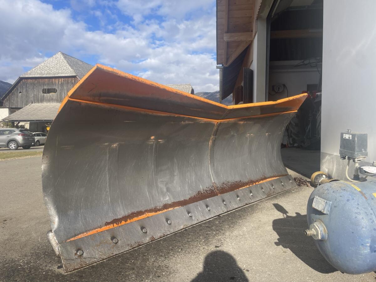 Hauer Schneepflug HSH2600 2