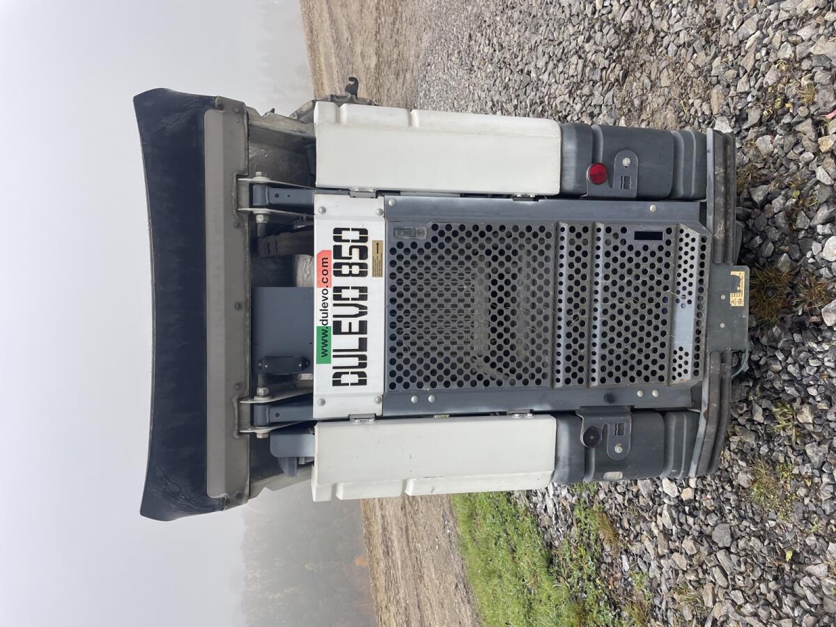 Kehrmaschine/Selbstfahrer Dulevo 850 3