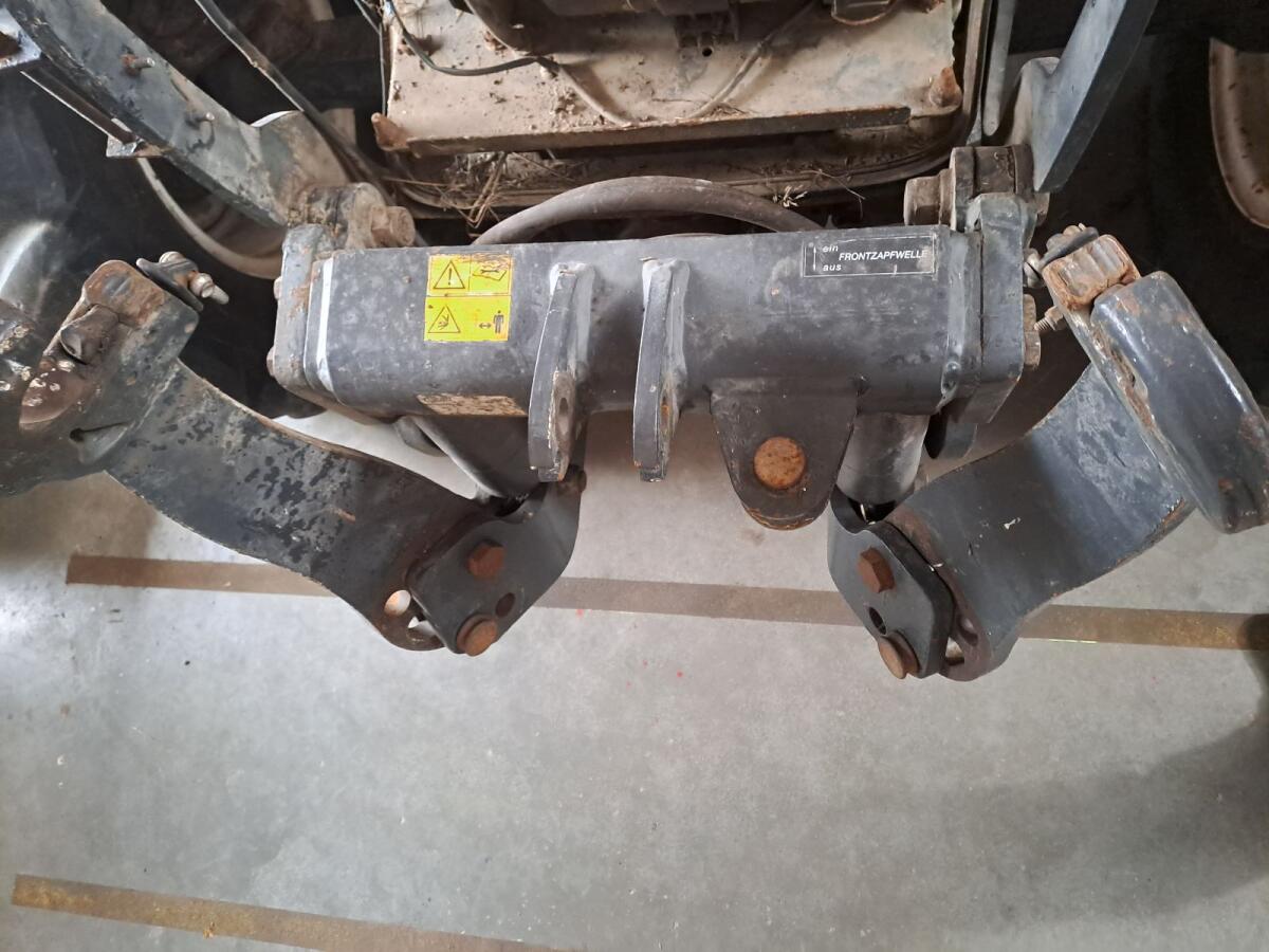 Hauer Fronthubwerk FS 3-25 3