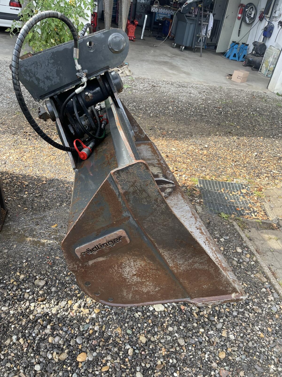 Rädlinger Schwenkschaufel, Grabenräumlöffel, Planierlöffel 2