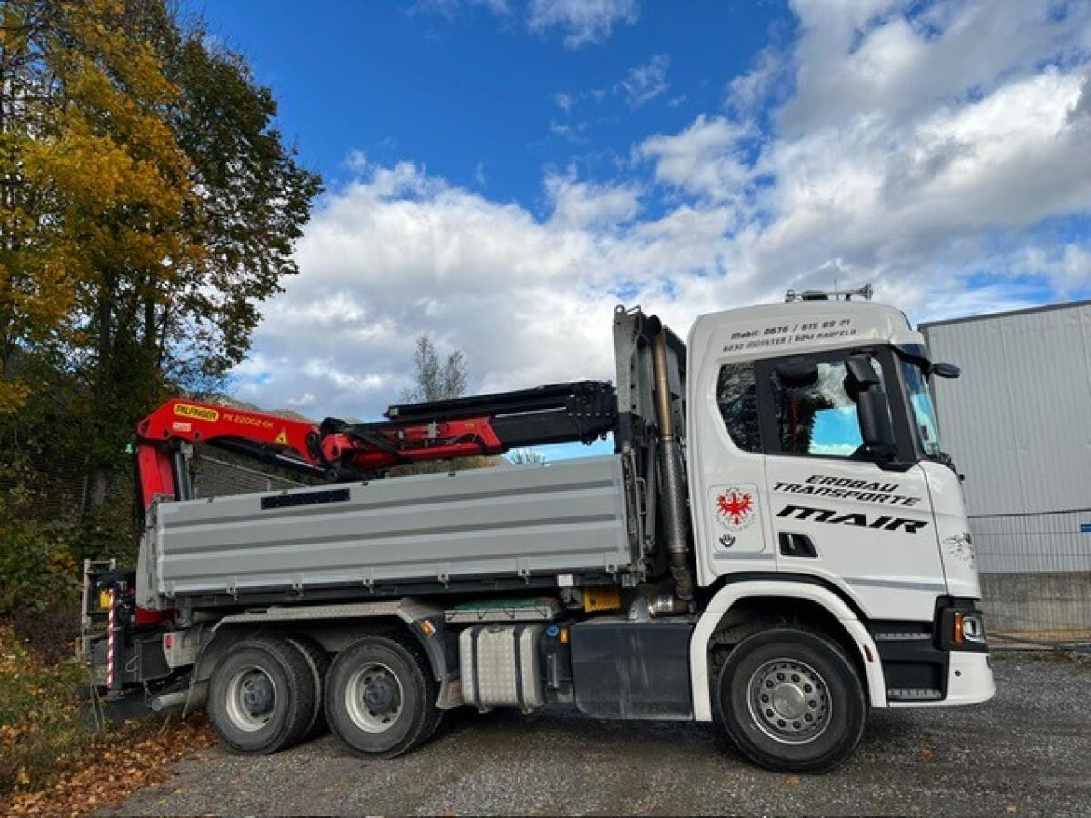 Scania R770 3-Achs Kipper Heckkran 2