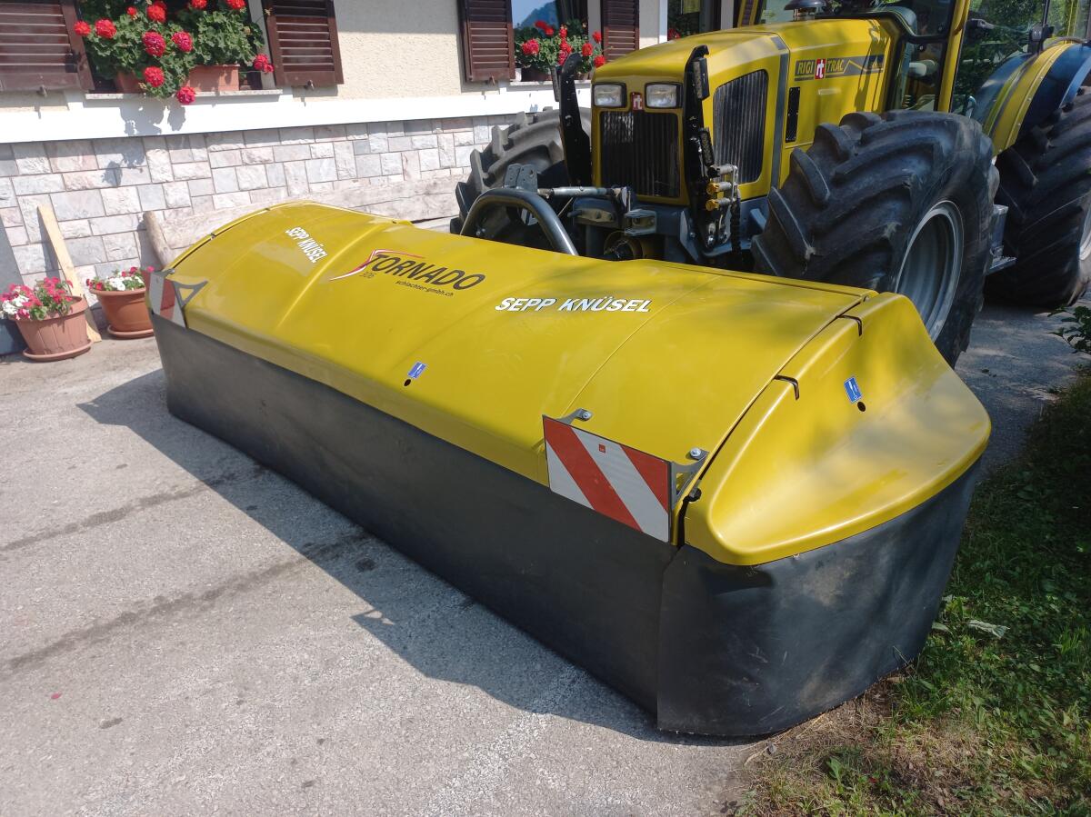 Sepp Knusel Tornado 306 3