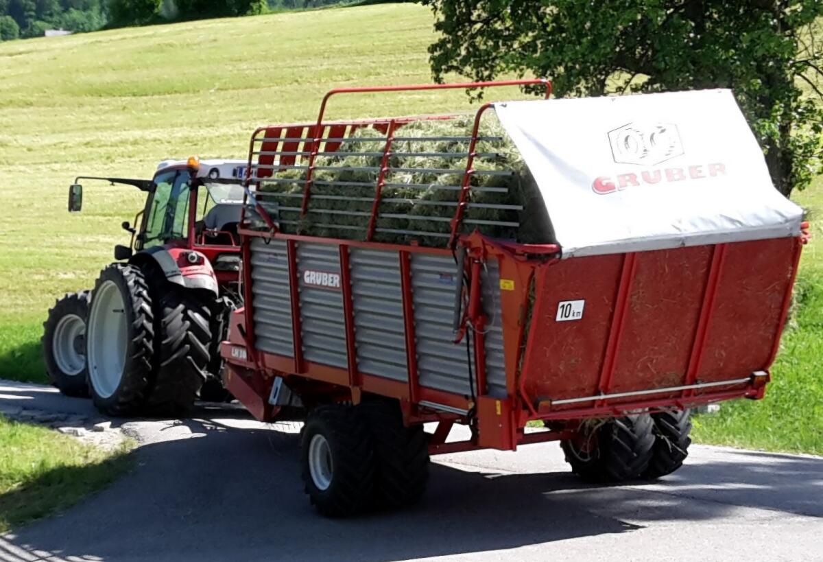 Ladewagen Gruber LH 300 2