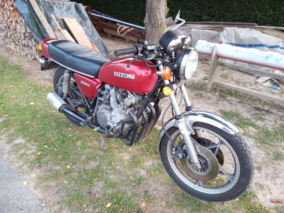 Suzuki GS500E 1