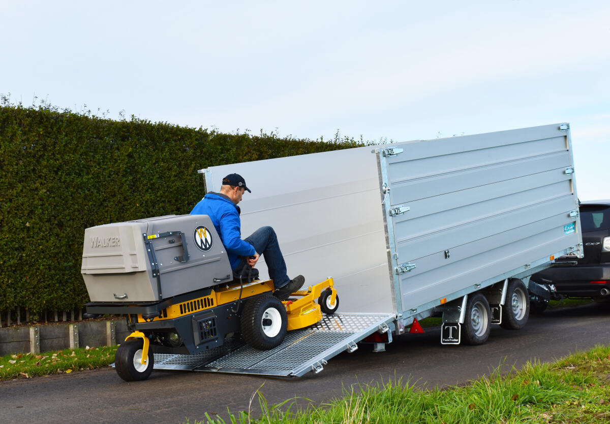 TwinTrailer der 2in1 Anhänger, Kipper & Maschinentransporter 3