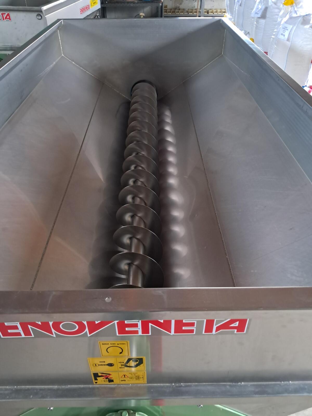 Verkaufe 3.000 l Lesewagen 3