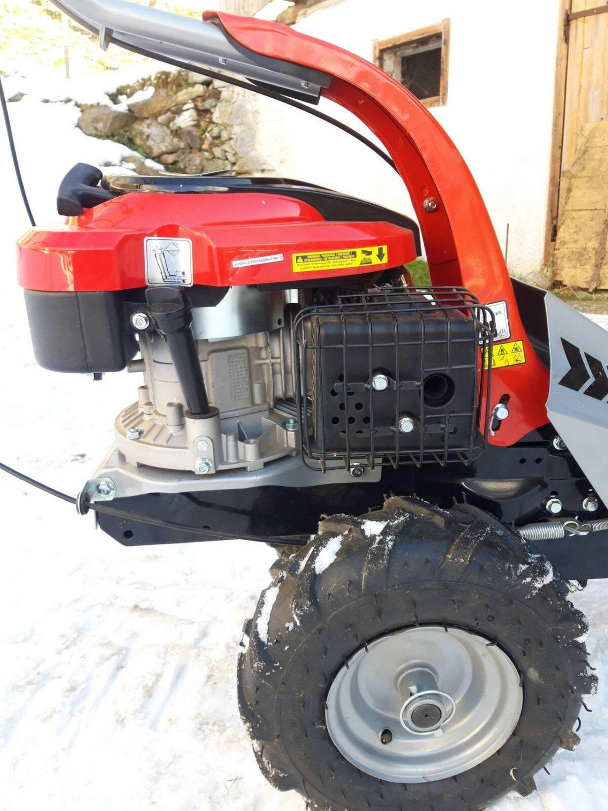 Hecht Balkenmäher 587 3