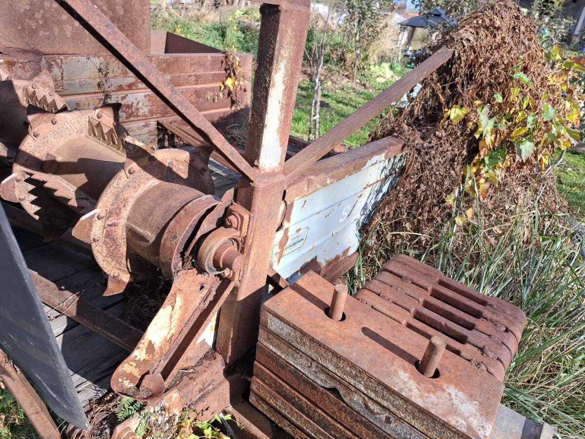 Steyr 8080, Wurmschwader, Ballenabwickler 2