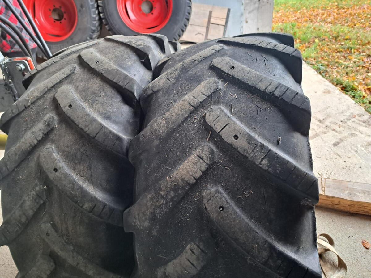 Winterdienst Kompletträder Fendt 300 Vario/Steyr Profi 3