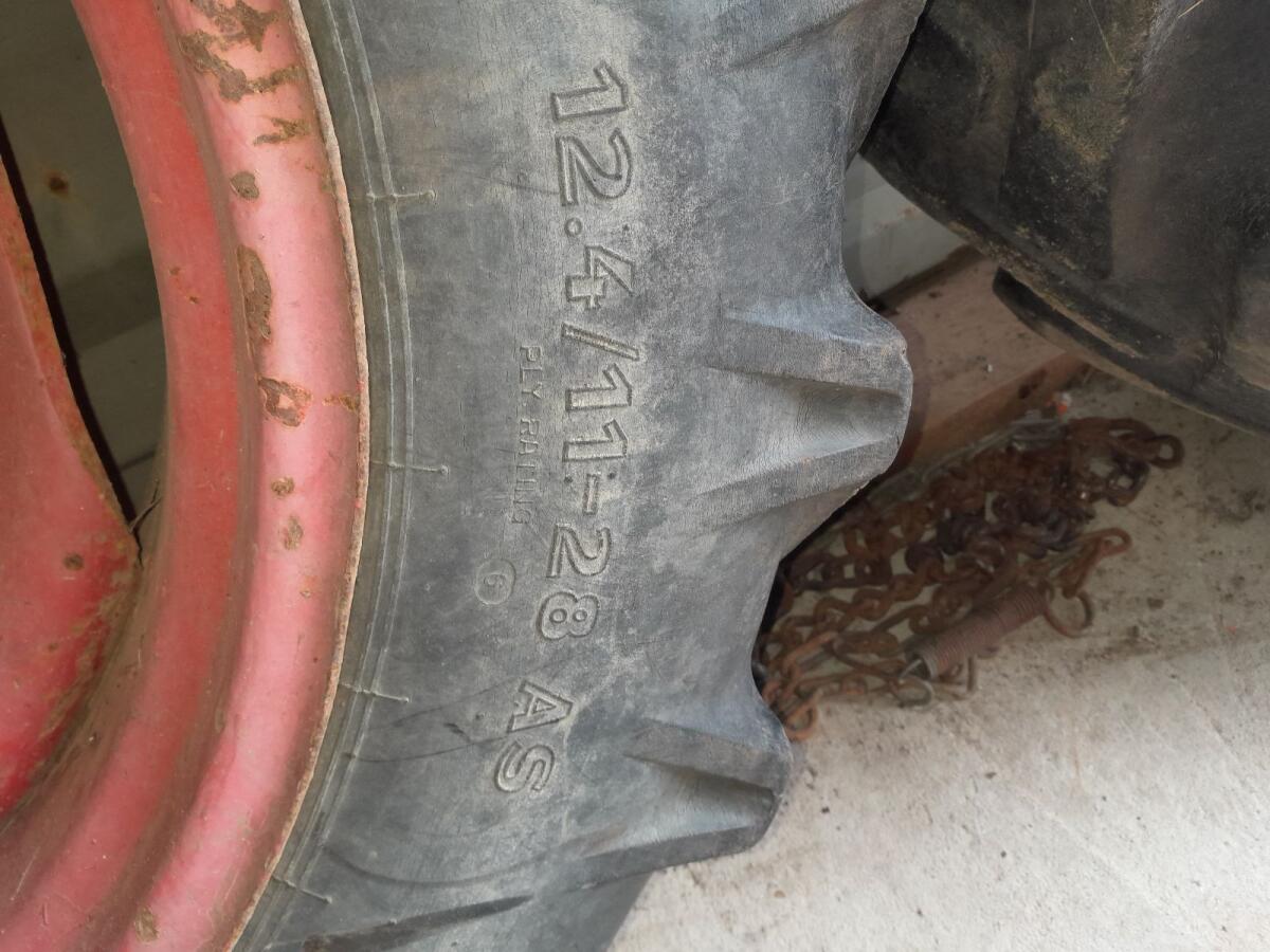 12,4/28 Reifen von Steyr 3