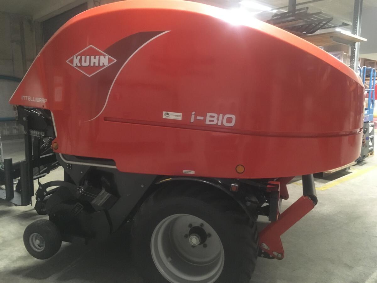 Press- / Wickelkombination Kuhn I-Bio Deutz Compactmaster 3