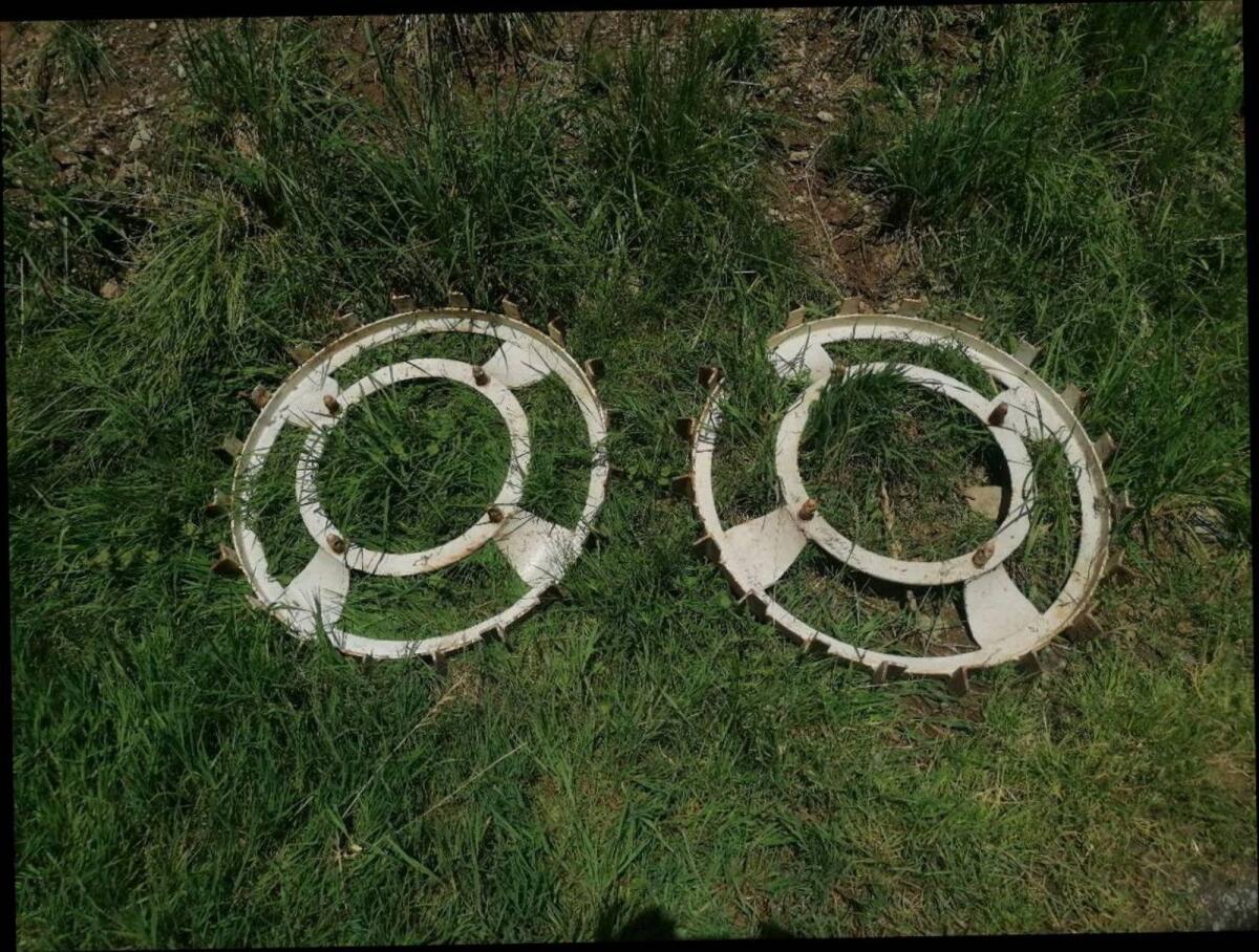 Zwei Eisenräder für Heuraupe 1