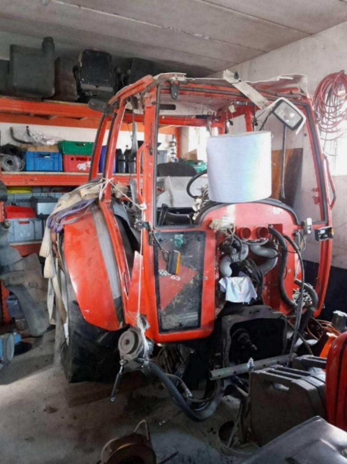 Suche Lindner Geotrac mit Unfall, auch in Teilen 1