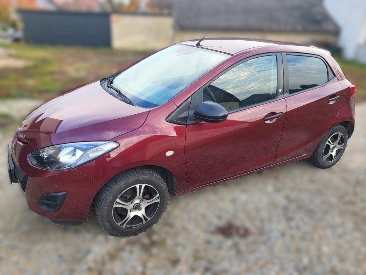 Mazda2 1,3i Fashion Edition Limousine 1