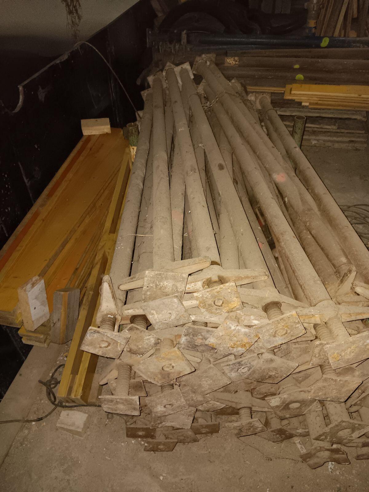 Ca. 50 Stk. Deckenstützen von 180-300 cm 3