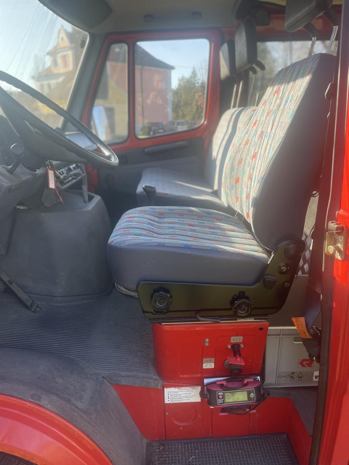 Feuerwehrfahrzeug KLF Mercedes-Benz 310/33/4x2 3