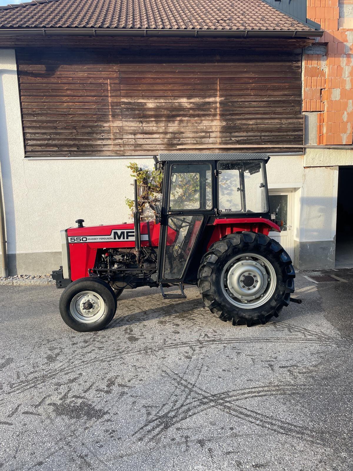 Massey Ferguson 260 2