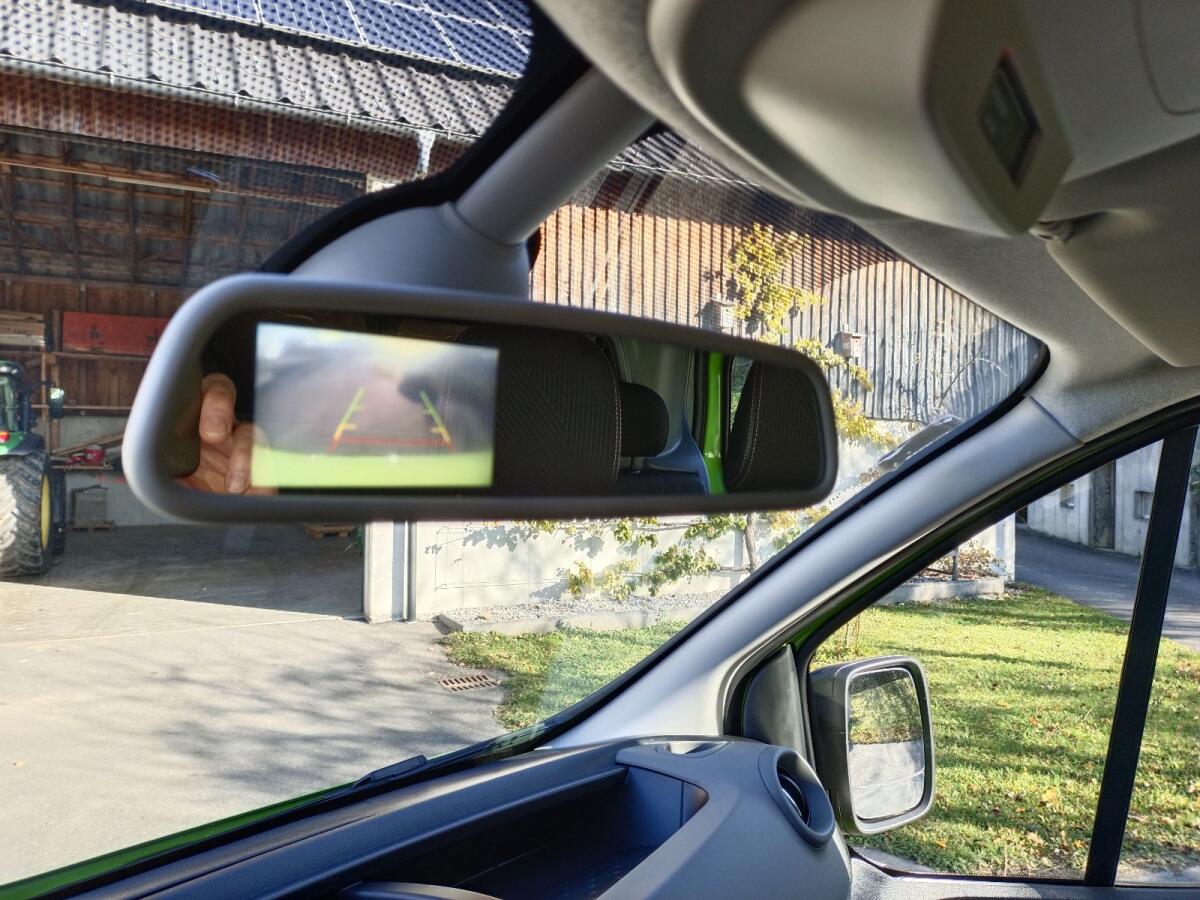 Auto Renault Trafic, 6 Sitzplätze 1