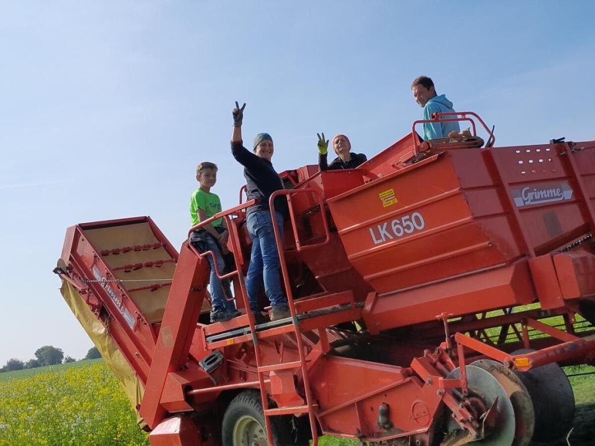 Mitarbeit am Biohof 1