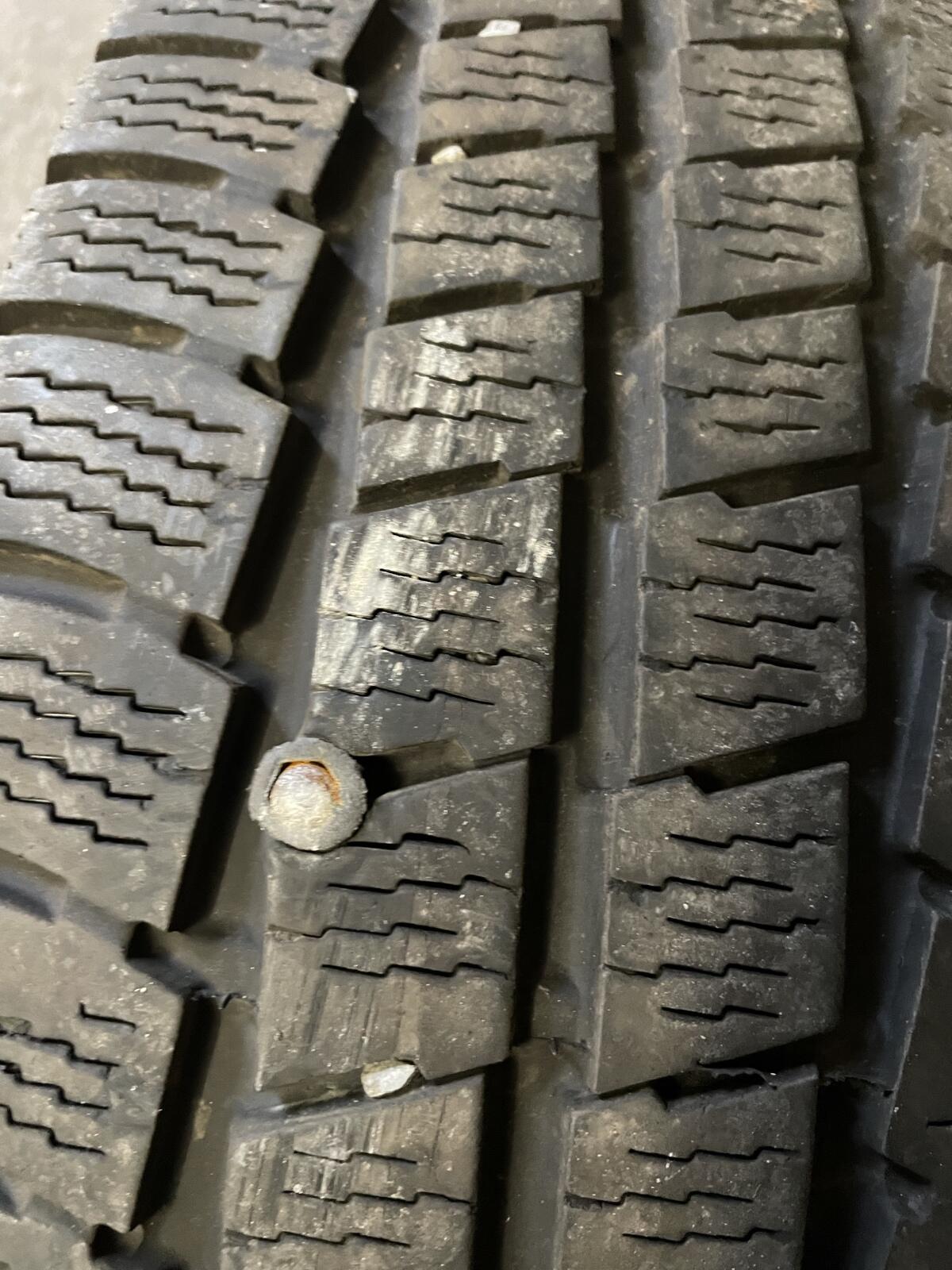205/65 R16C 107/105 T Winterreifen 2