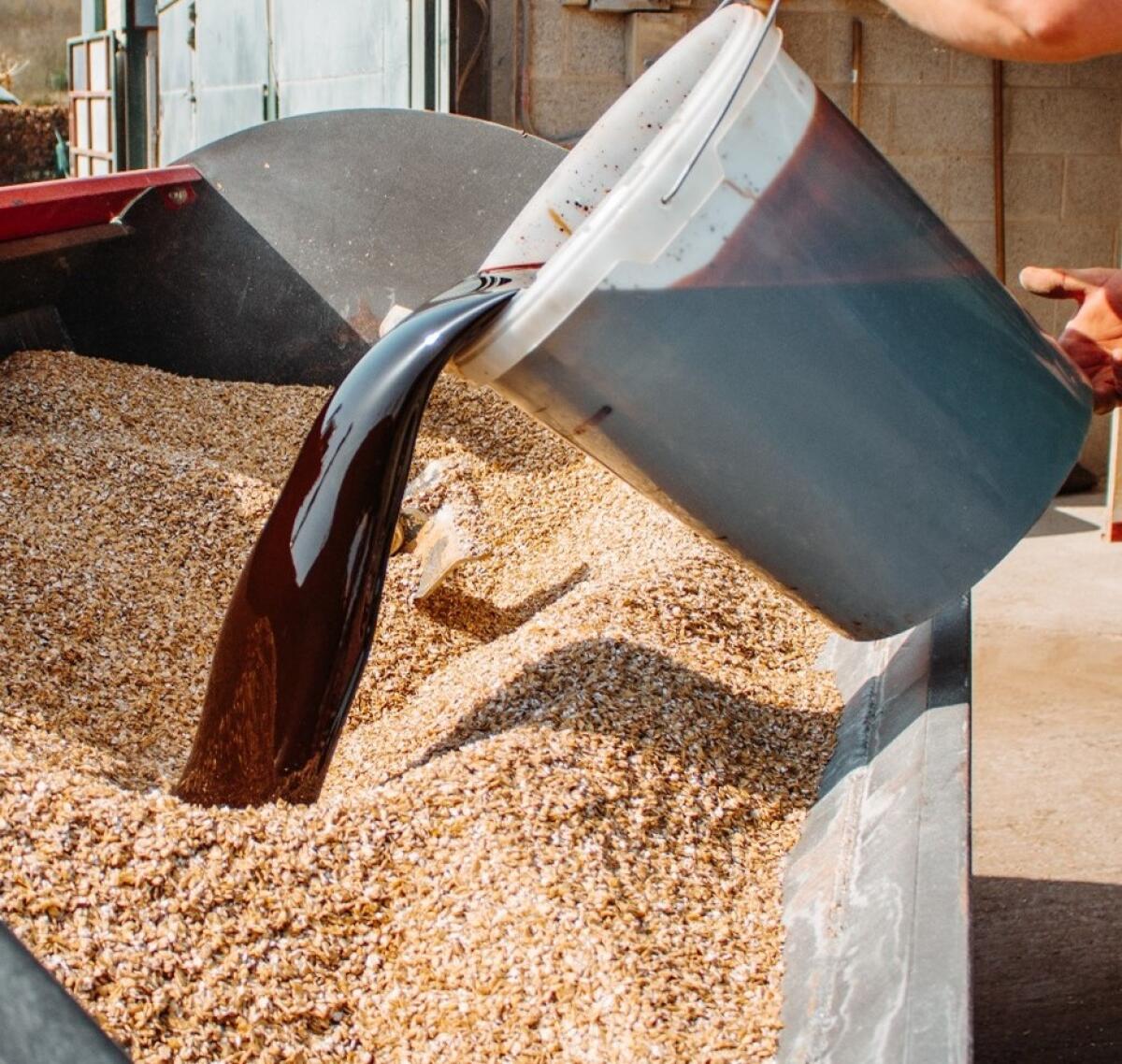 Natürliche Melasse 1