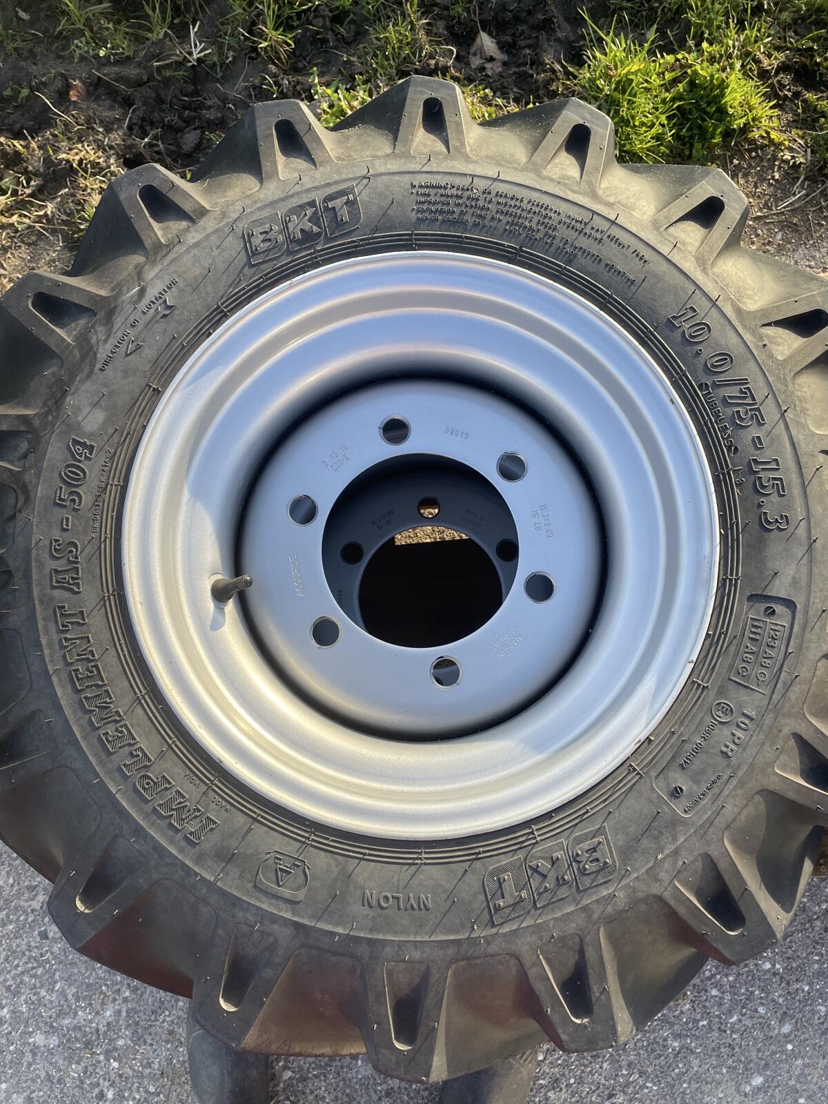 Reifen BKT 10.0/75-15.3 Weidemann 1260 2