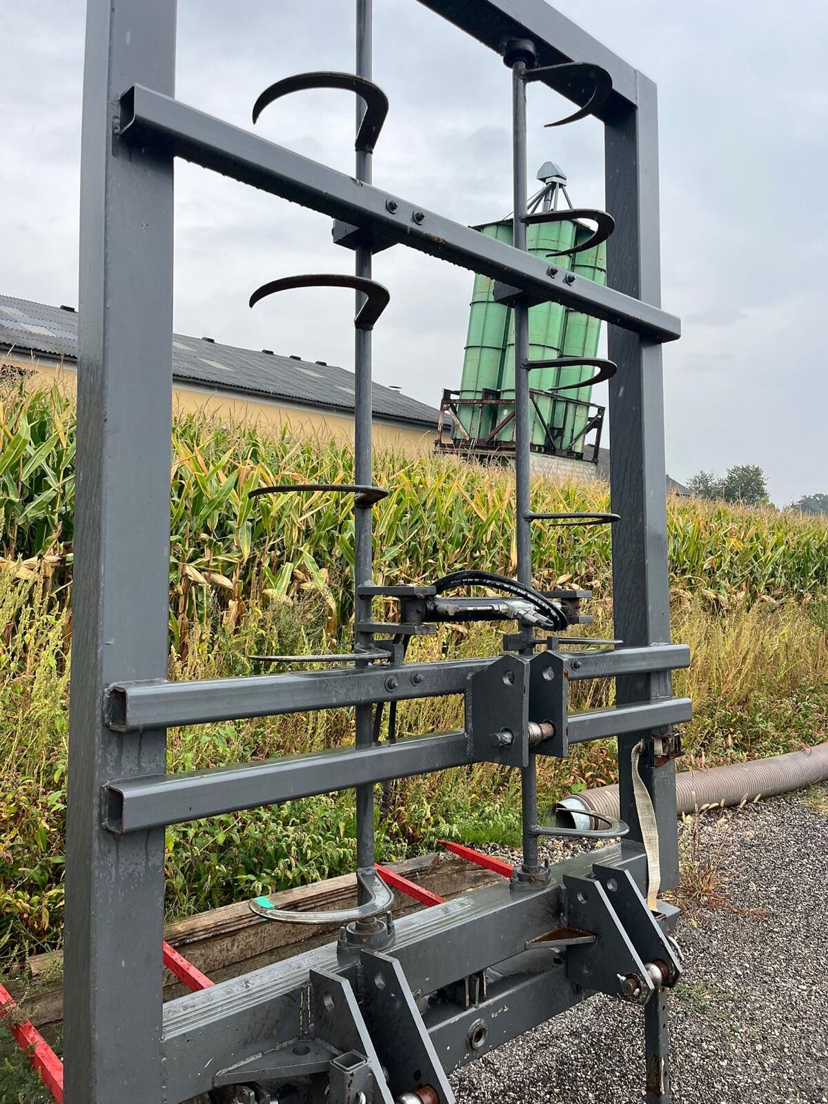 Strohballengreifer 3