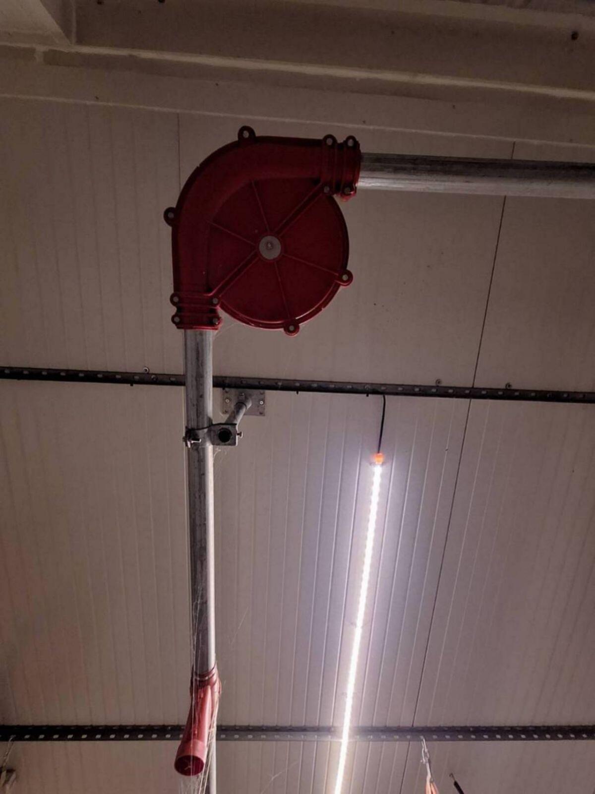 Schauer Einstreuanlage Futteranlage Dryfeed 60 1