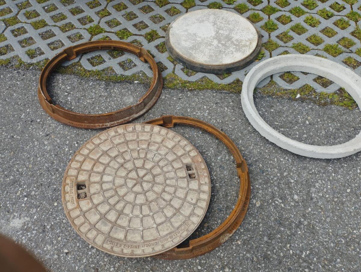 Schachtdeckel und Ringe 3