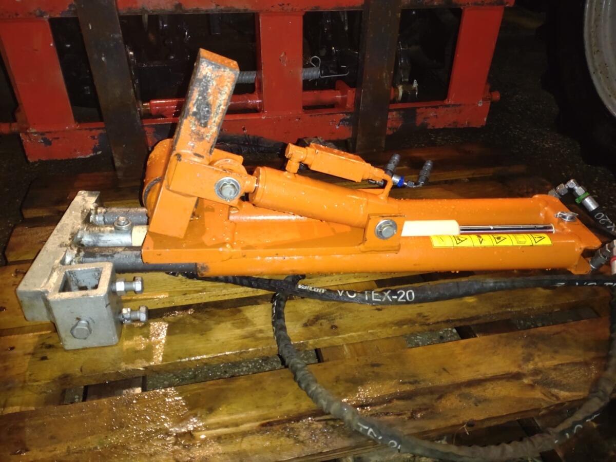 Braun Säulenaushebung 2