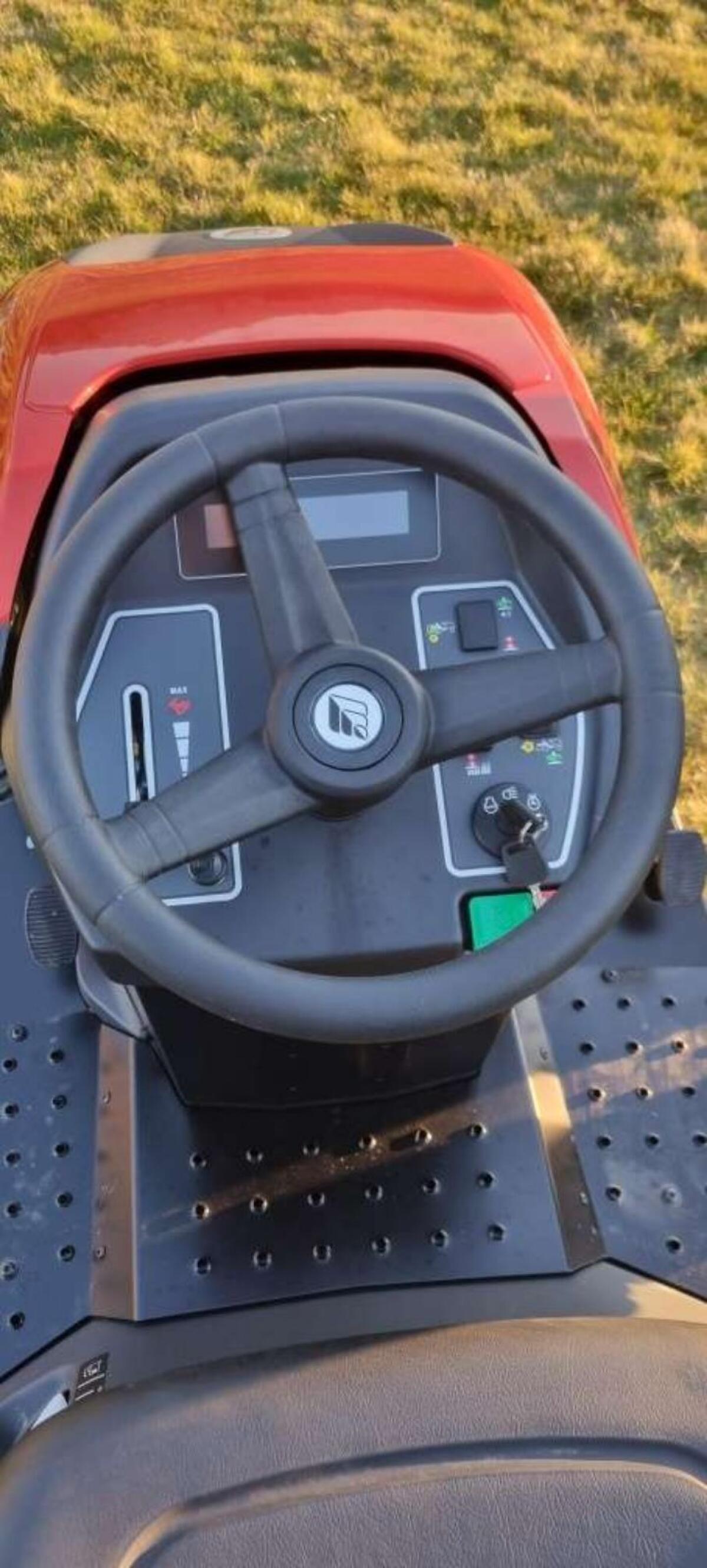 Efco Rasentraktor EF 106/24 3