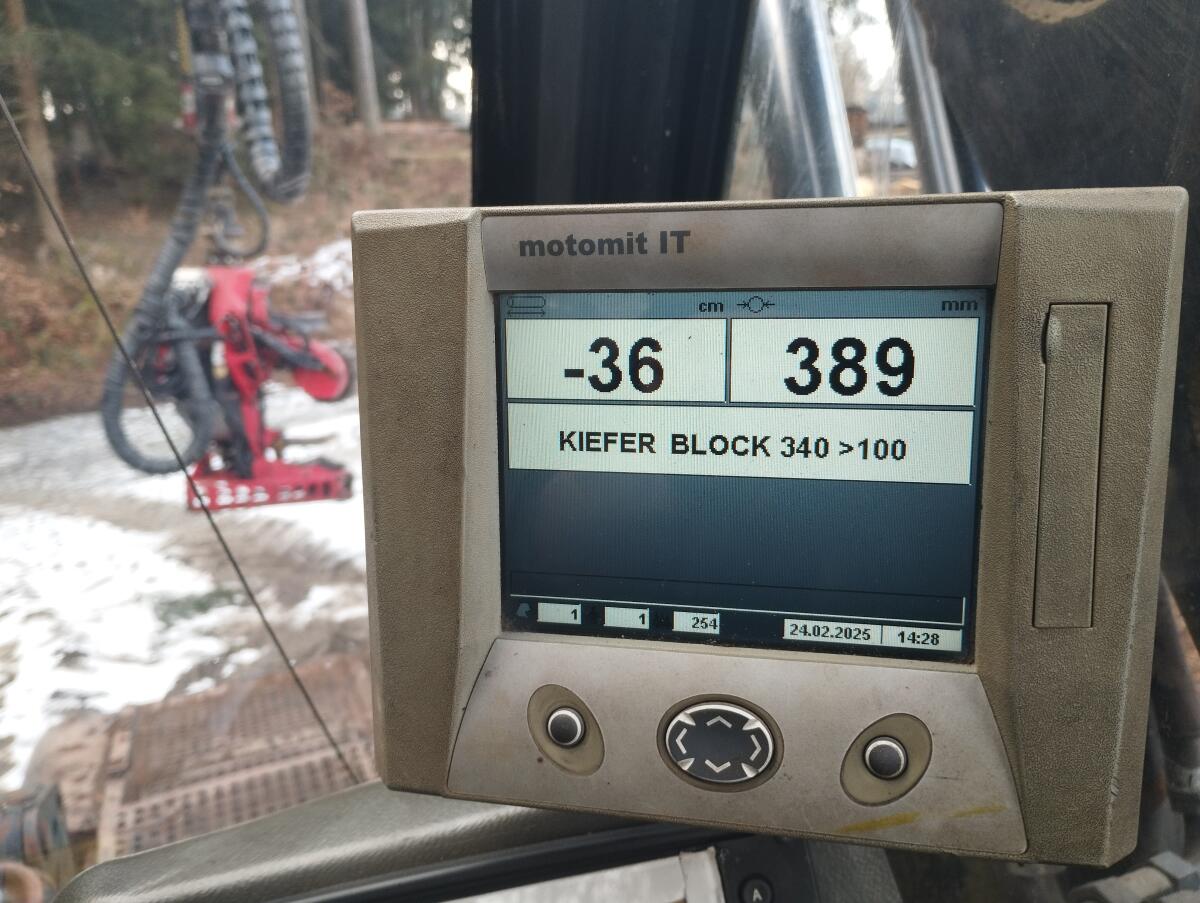 Harvesteraggregat SP551 Motomit Steuerung 2