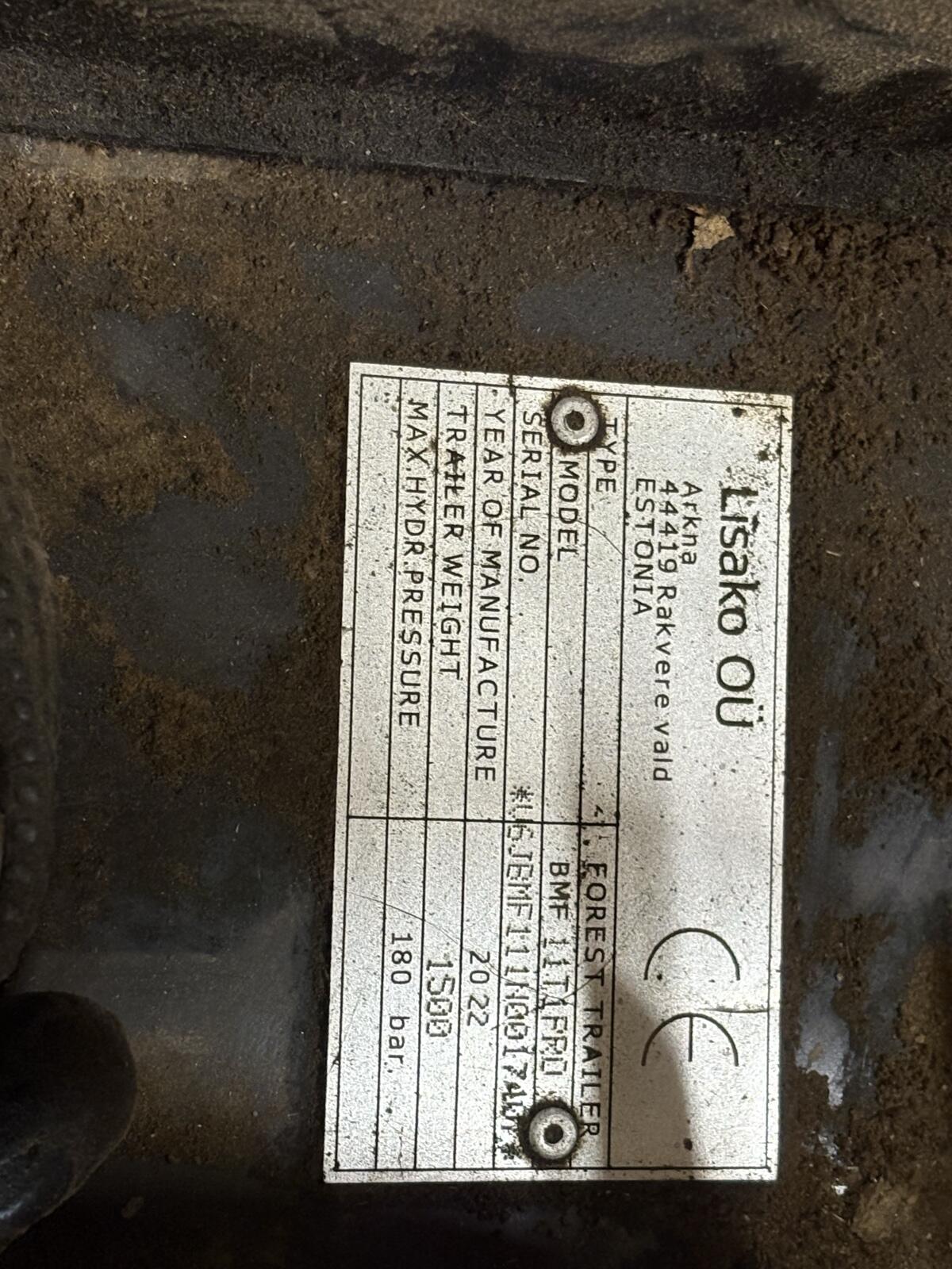 Stehpodest und Halterung für die Steuerung 2