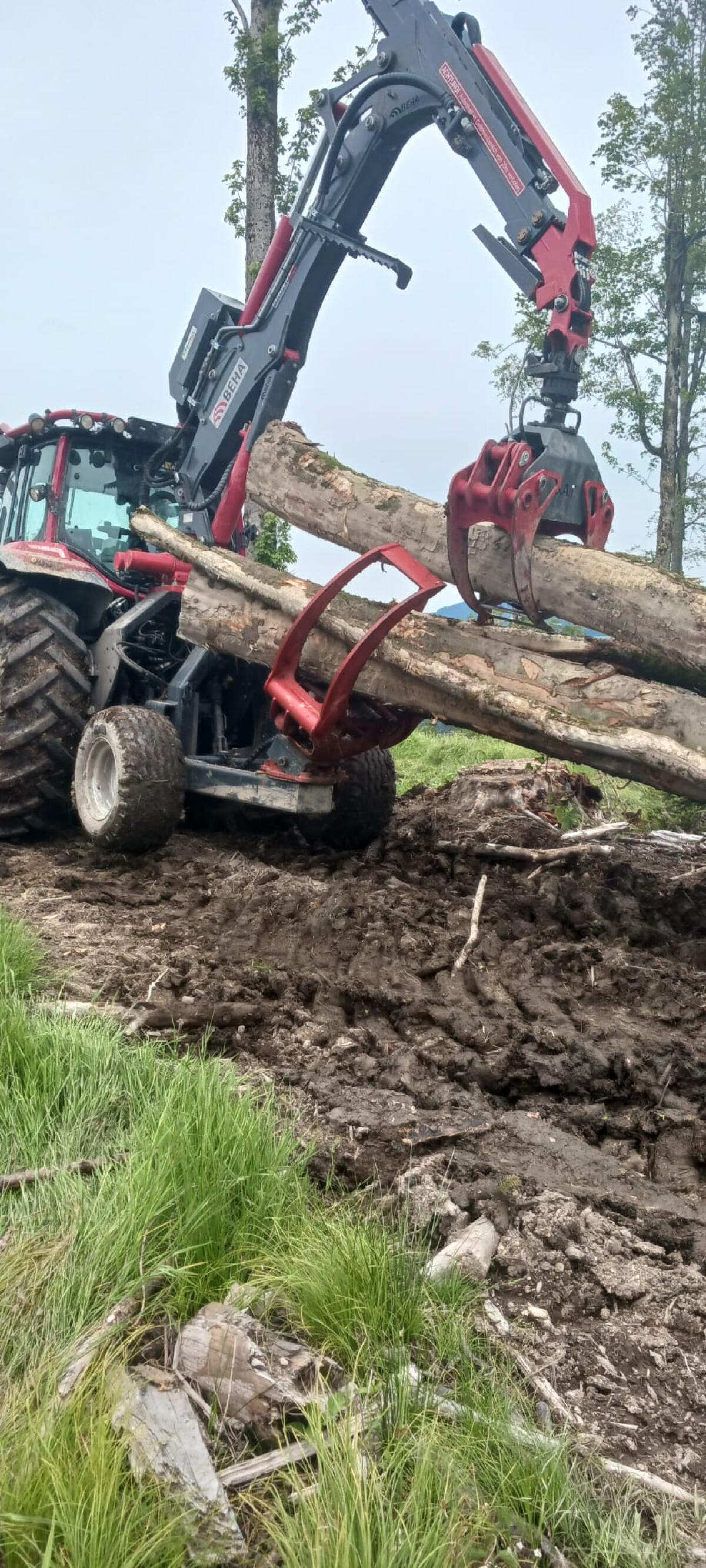Verkaufe Dreipunkt-Klemmbank mit Achse 3