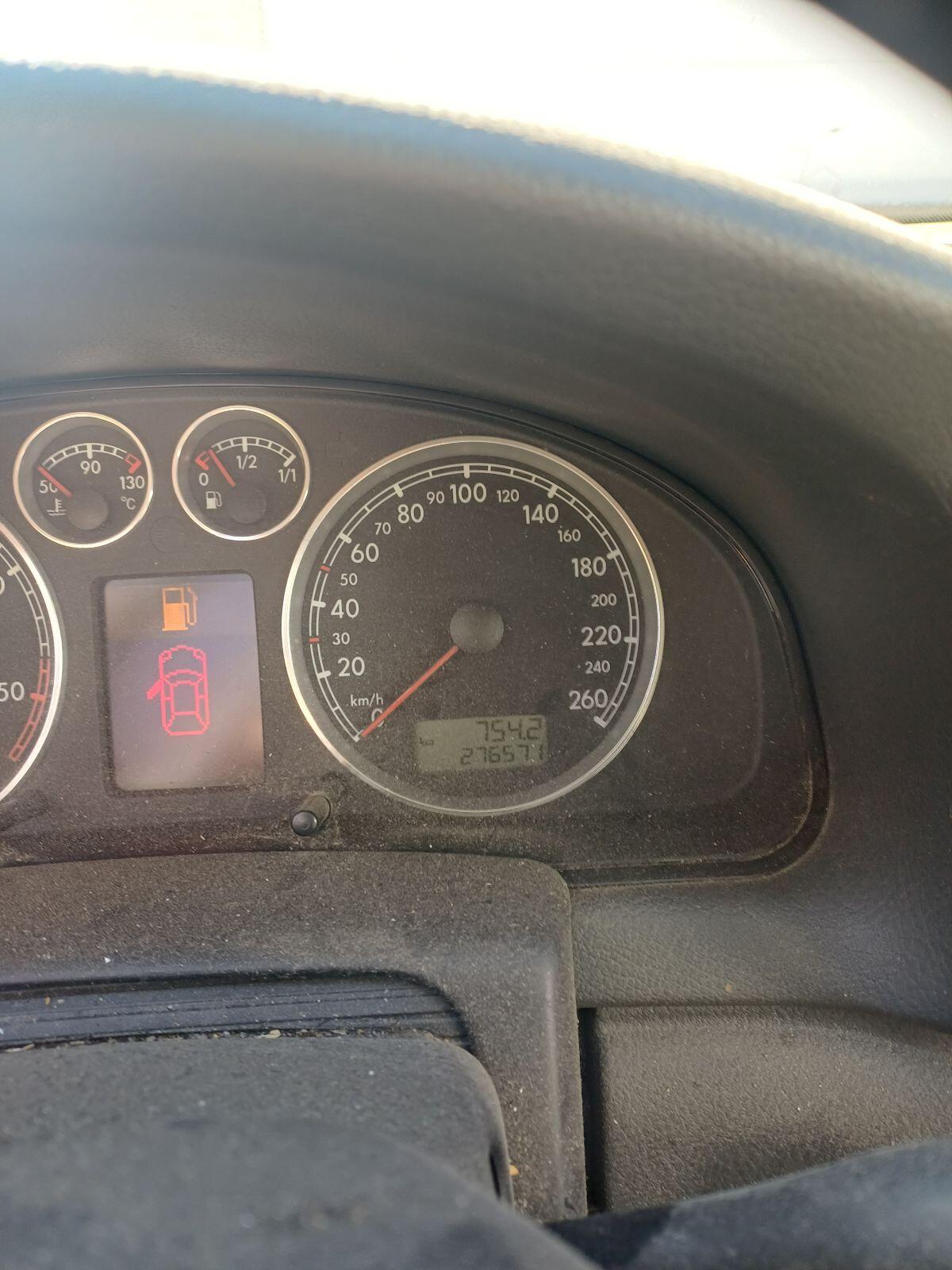 VW Passat Kombilimousine 3