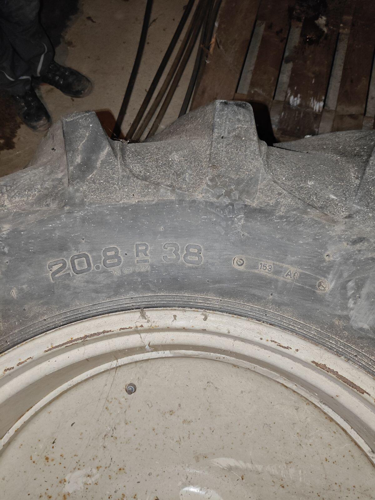 Zwillingsbereifung 3