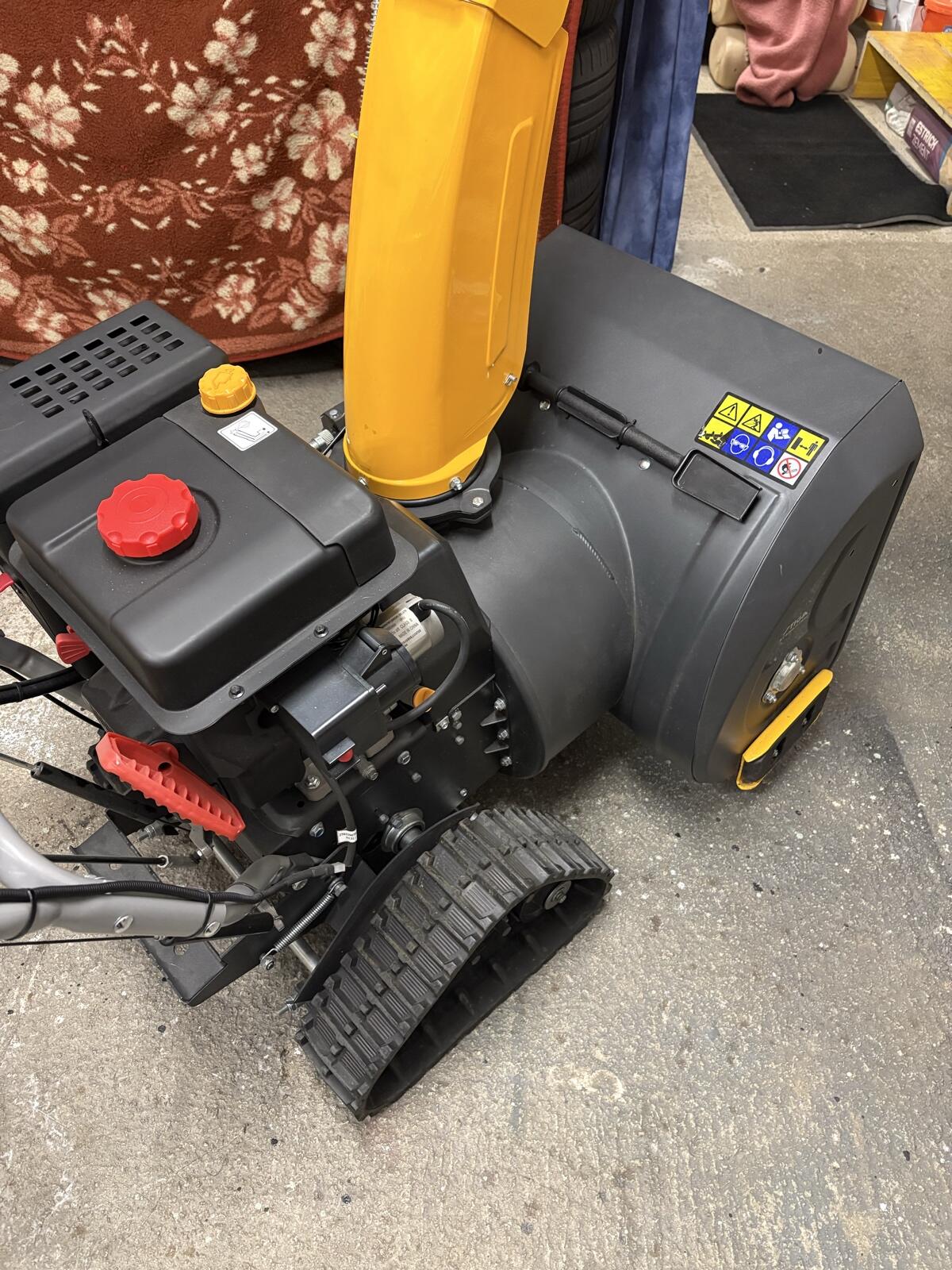 Schneefräse Stiga ST5266P Trac 3