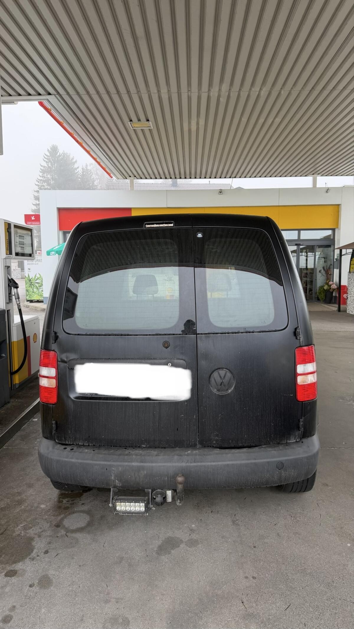 VW Caddy 2.0 TDI 4MOTION DSG 3