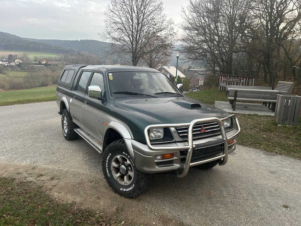Mitsubishi L200 2