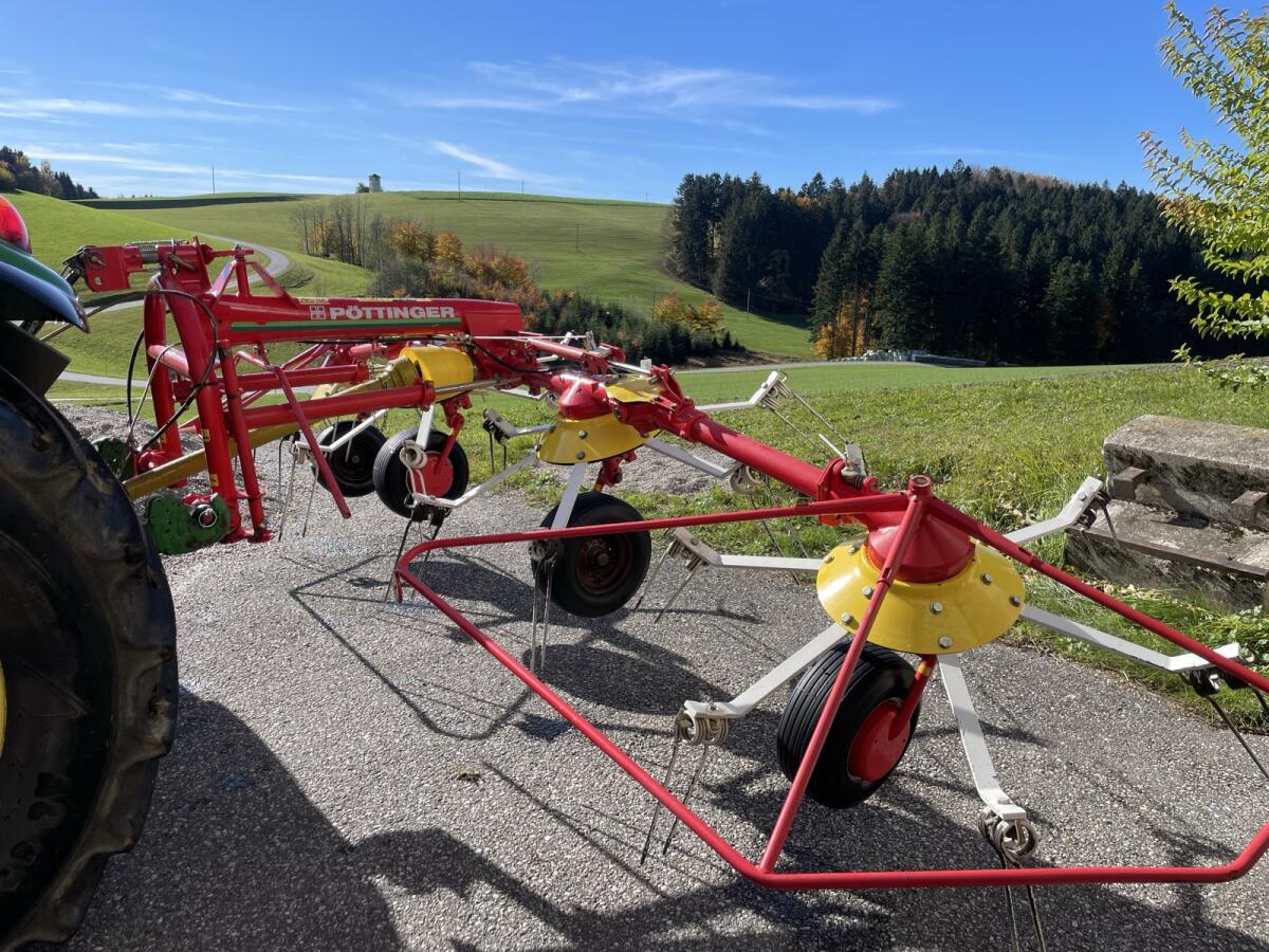 Kreiselheuer / Zetter / Heuwender Pöttinger Hit 54 2