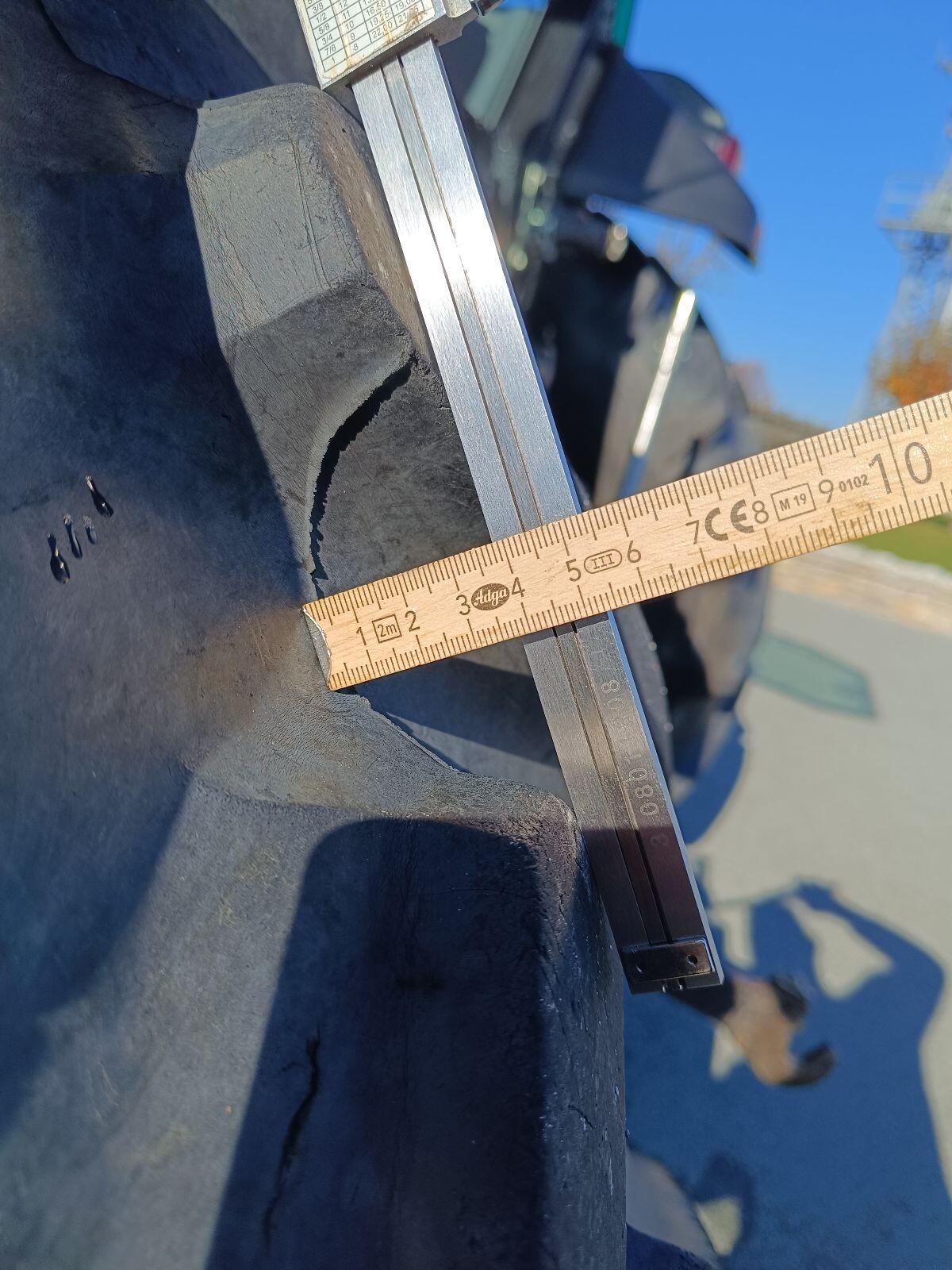 Traktorreifen 420/70/24 und 520/70/34 3