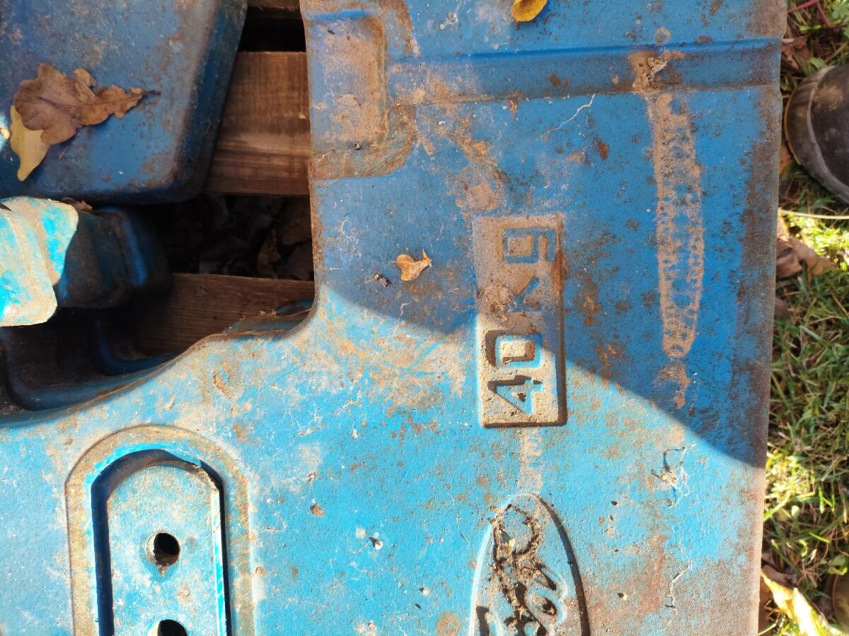 Ford Frontgewichte mit Frontträger 2