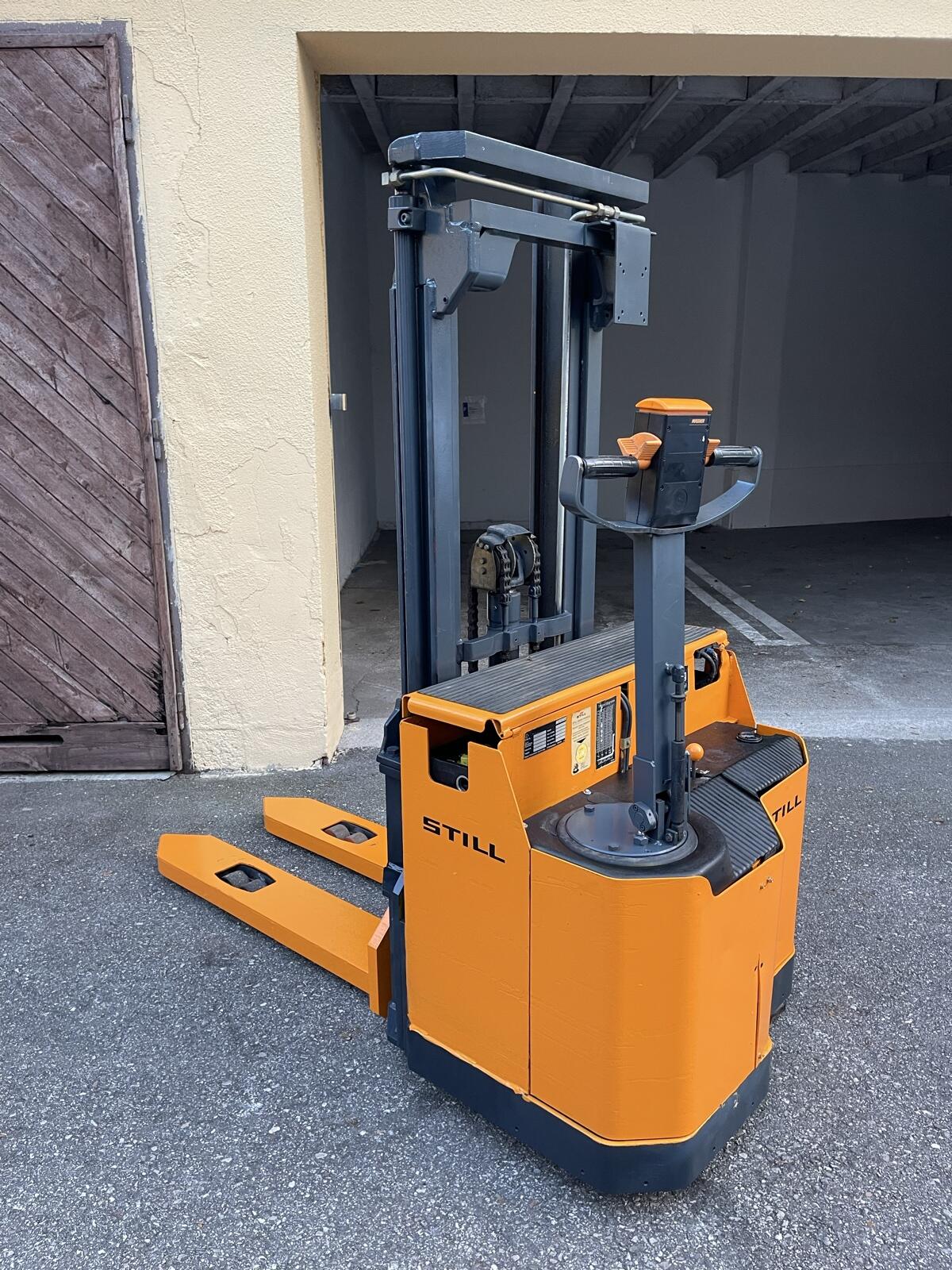 Stapler, Hochhubwagen mit Freihub, STILL EGV-1250 3