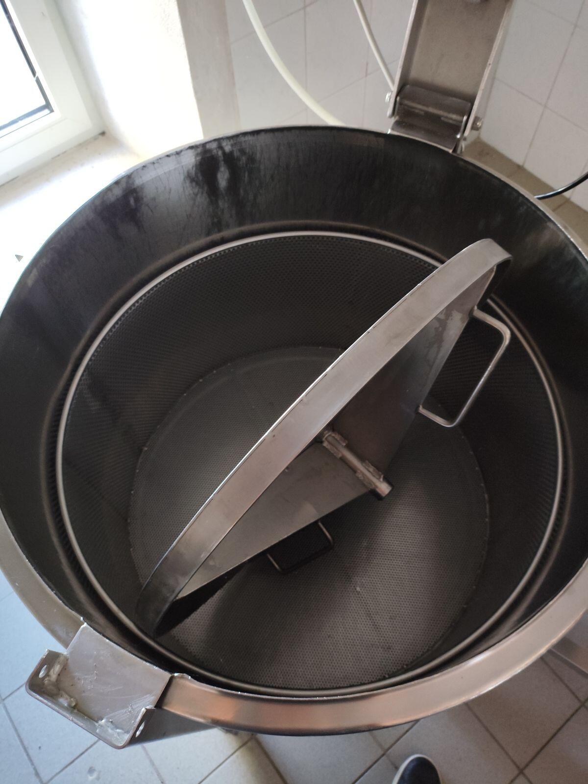 Topfenpresse Käsepresse 2