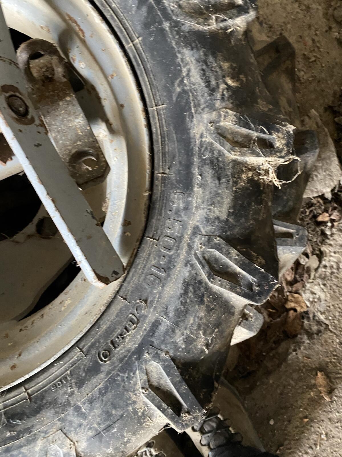 Reifen vom Reform Muli 150, Zwillingsreifen 2