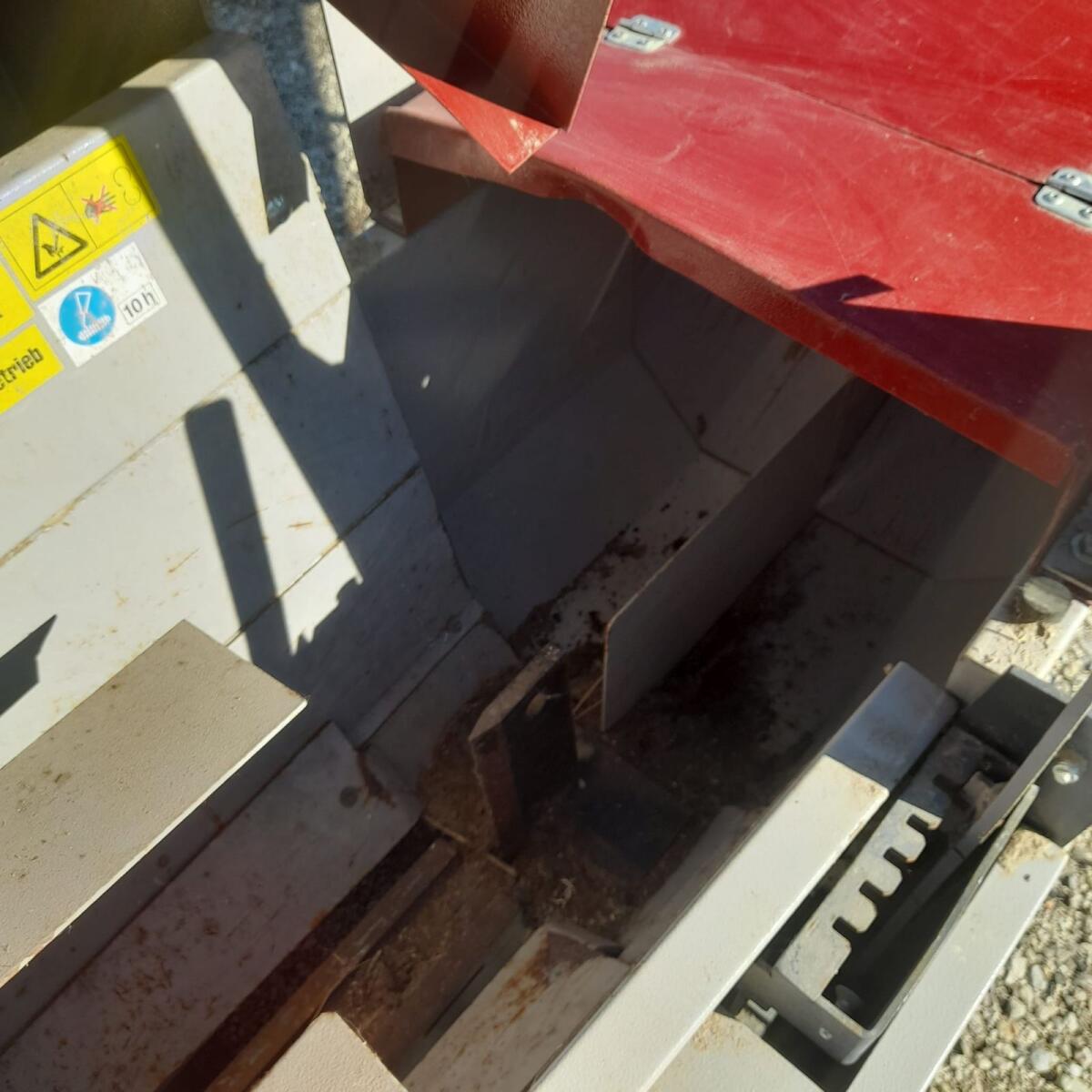 BGU Sägespaltautomat mit Kreissägeblatt 3