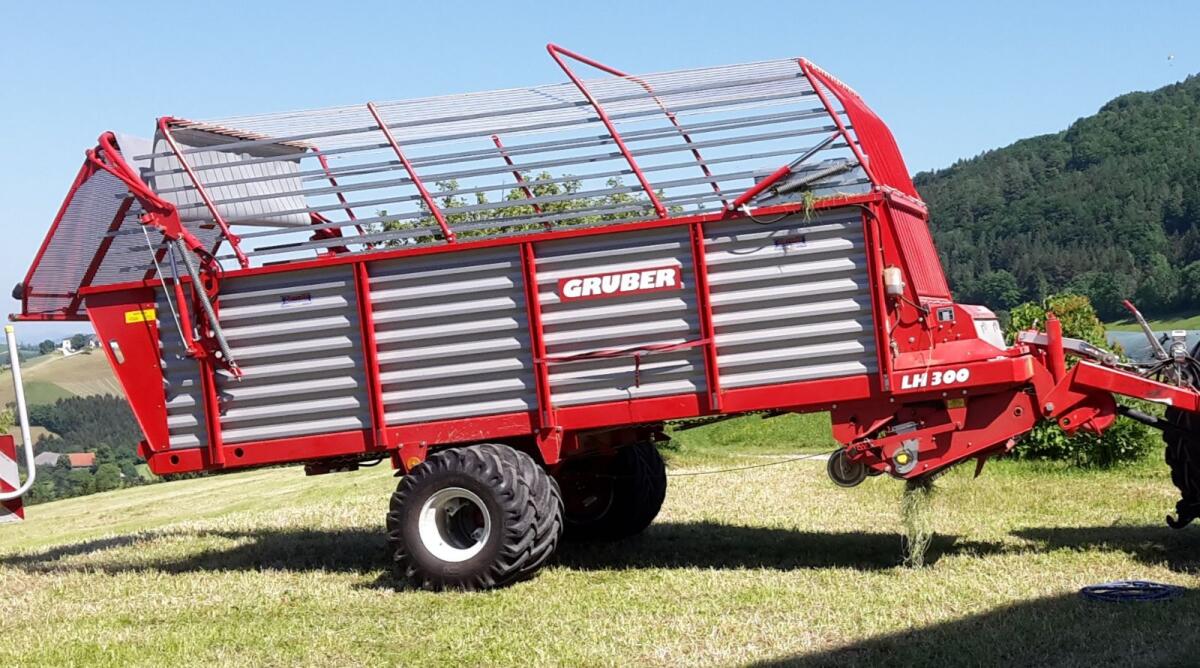 Ladewagen Gruber LH 300 3