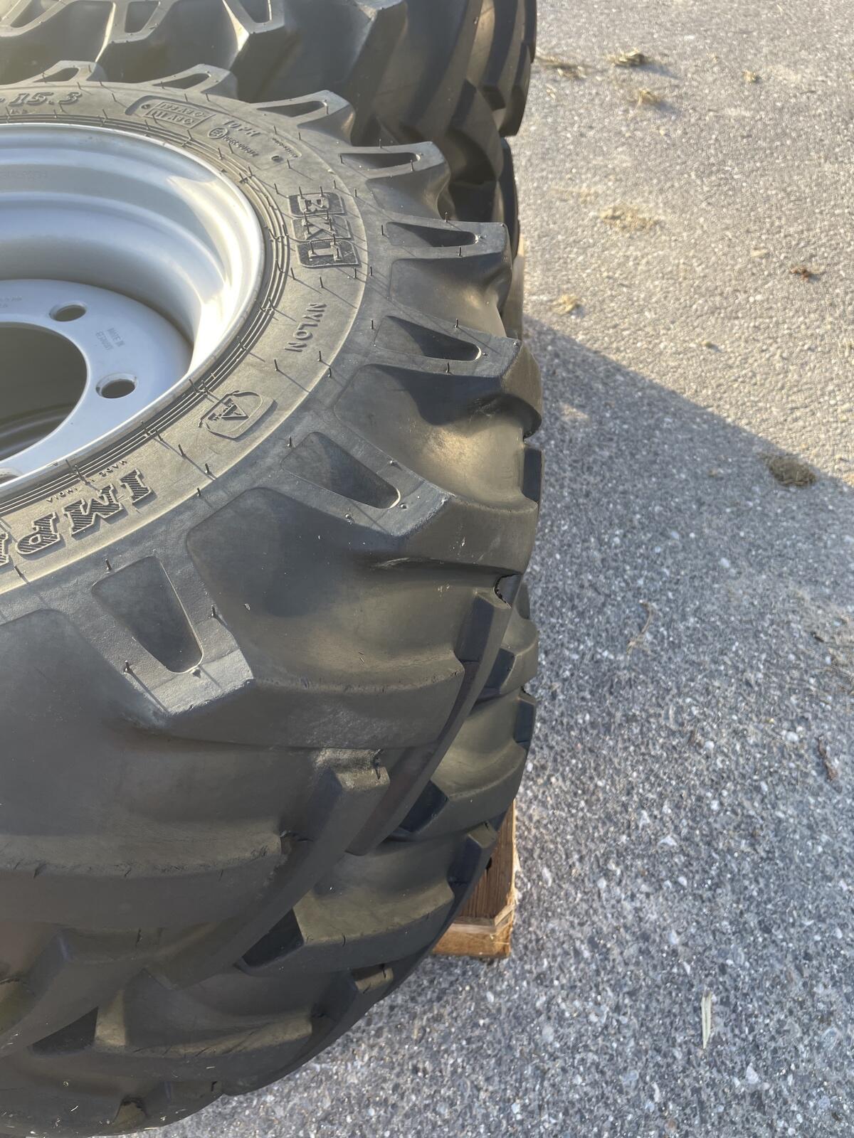 Reifen BKT 10.0/75-15.3 Weidemann 1260 3