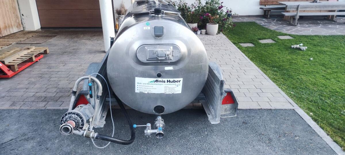 Mobiler Milchtank 950 l 3